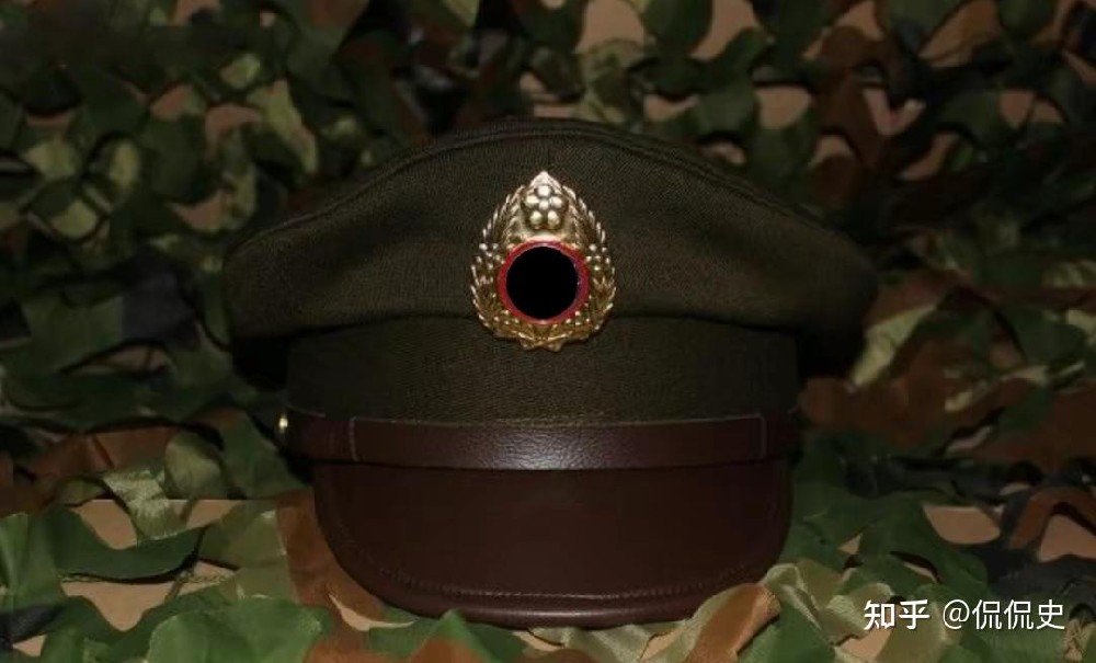 解放战争时期，一个国军“师座”身上的十大件