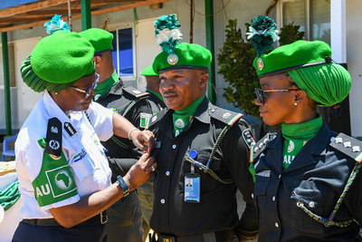 Nigeria Police distribute new uniforms, kits to personnel